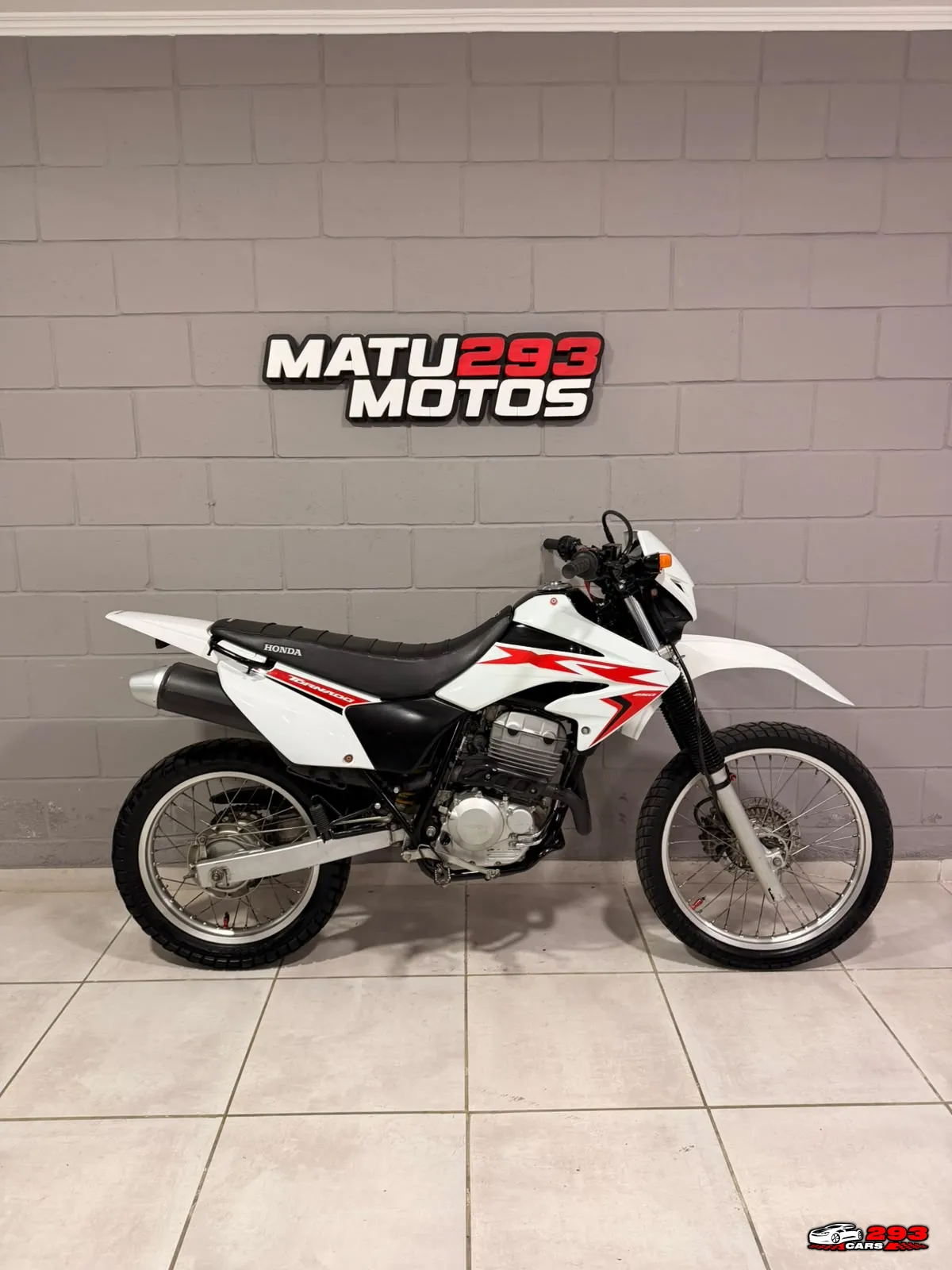 HONDA TORNADO 2017 — foto 1