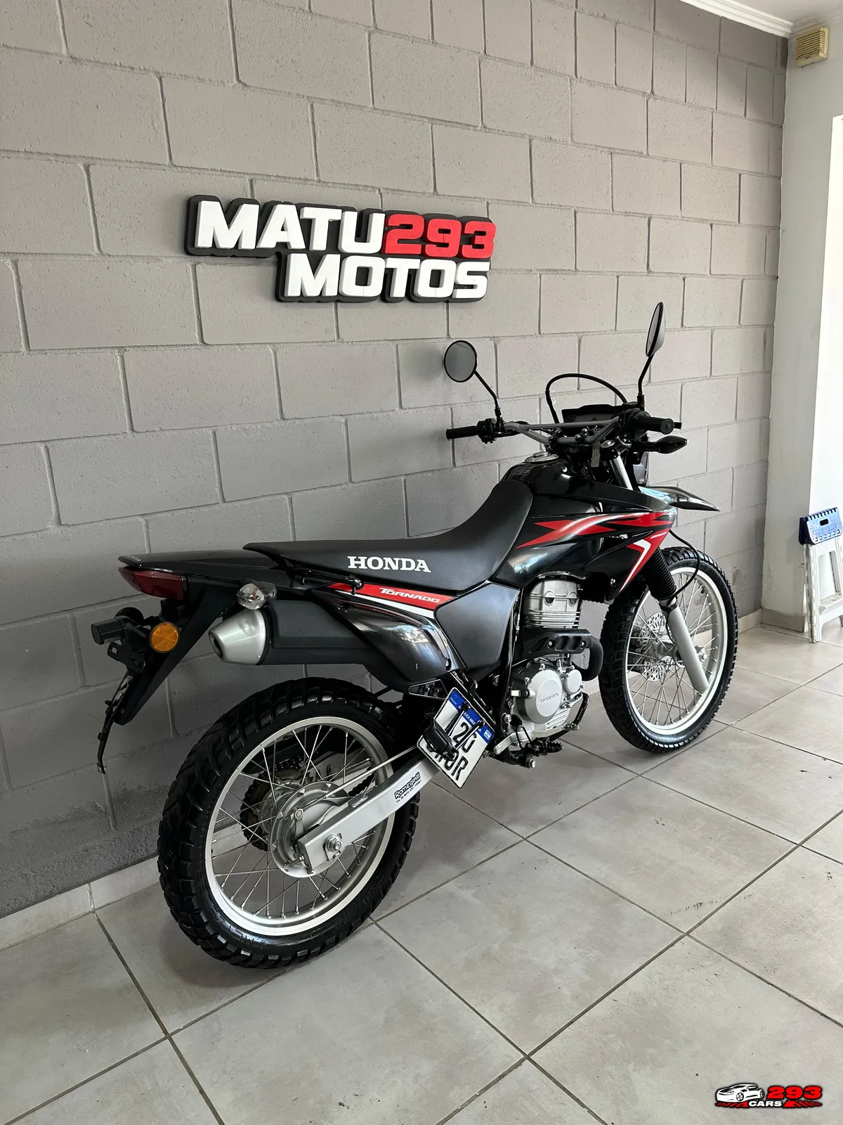 HONDA TORNADO 2023 — foto 3