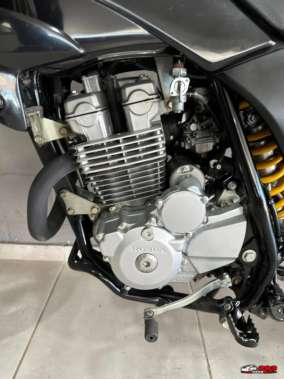 HONDA TORNADO 2023 — foto 7