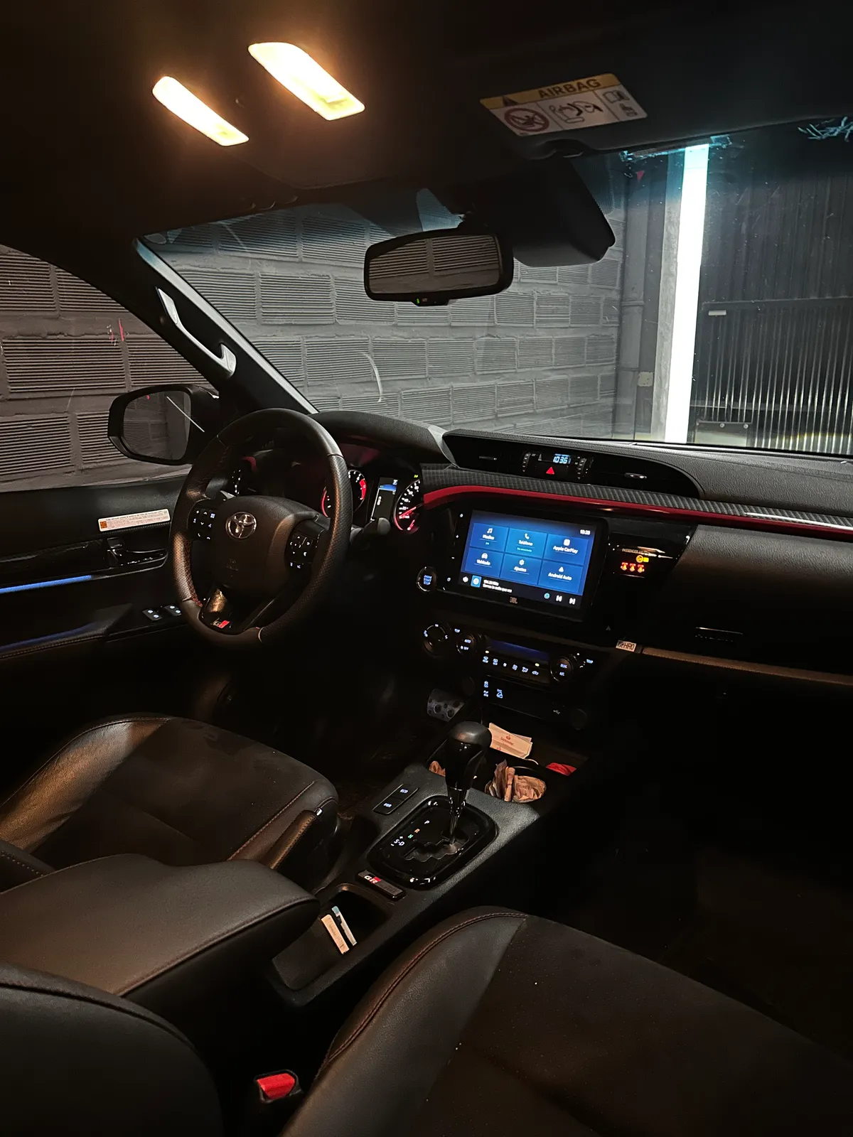 Toyota Hilux 2024 — foto 8