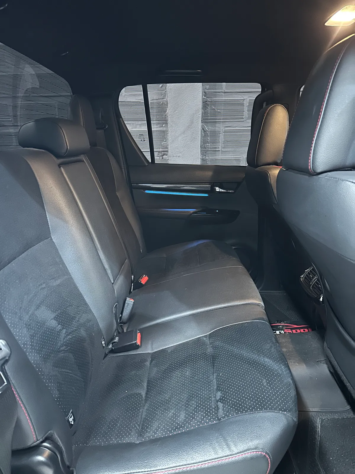 Toyota Hilux 2024 — foto 9