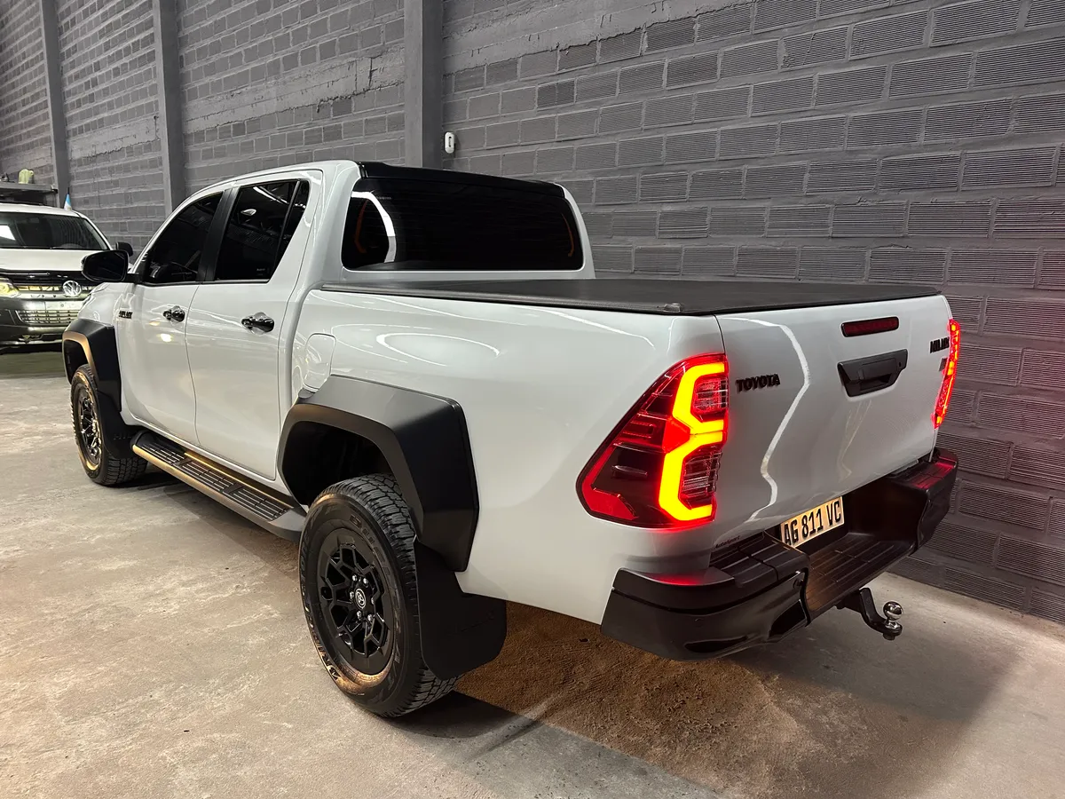 Toyota Hilux 2024 — foto 4