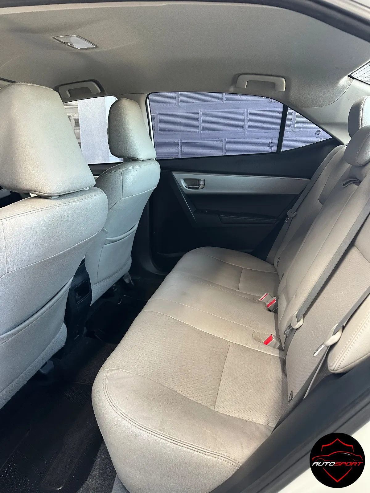 Toyota Corolla 2015 — foto 7