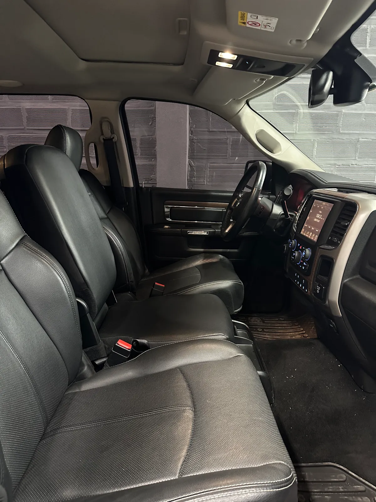 Dodge Ram 1500 2018 — foto 8