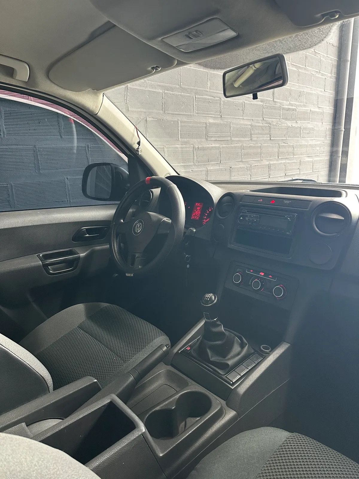 Volkswagen Amarok 2012 — foto 8