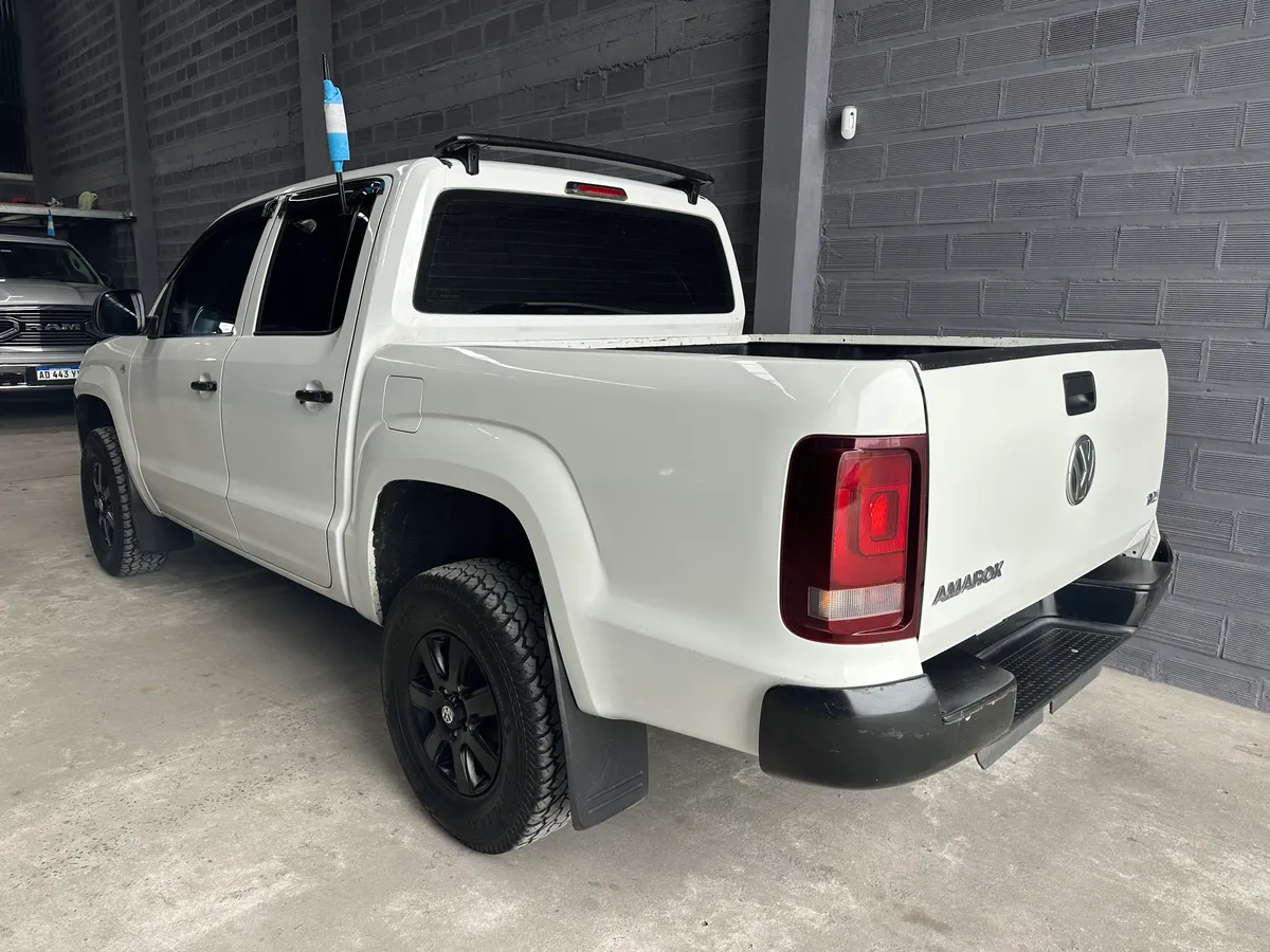 Volkswagen Amarok 2012 — foto 6