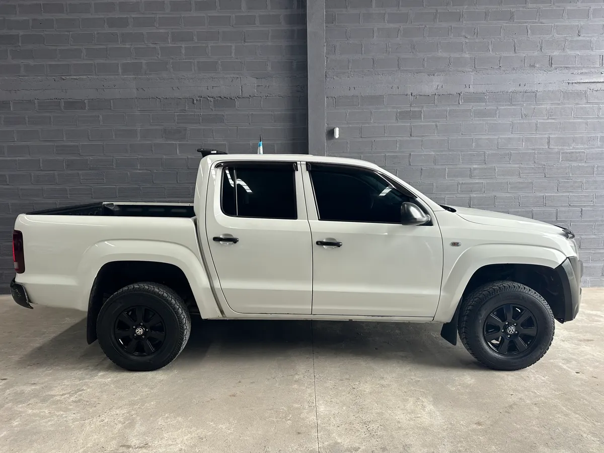 Volkswagen Amarok 2012 — foto 2