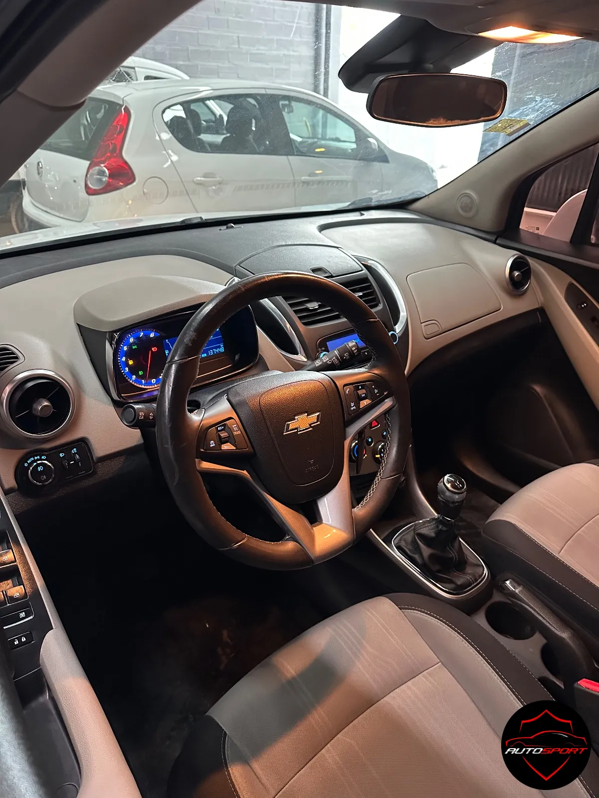 Chevrolet Tracker 2016 — foto 6