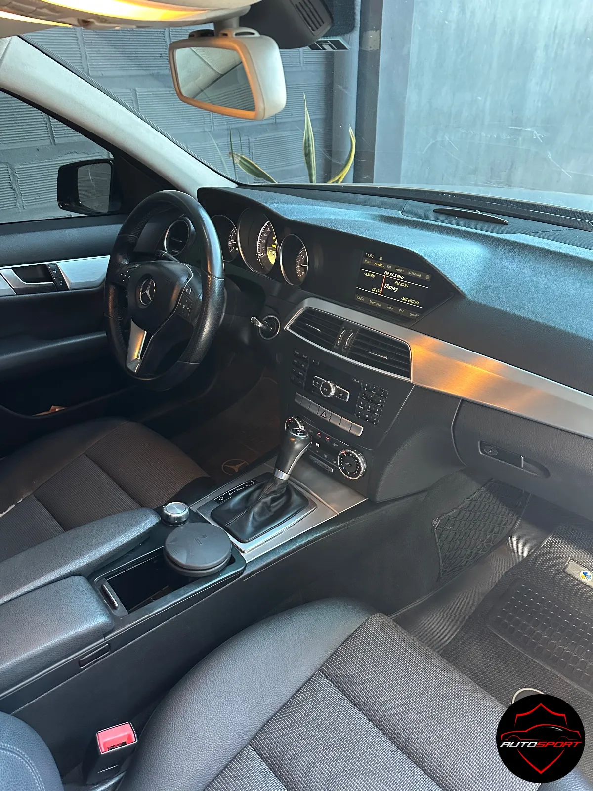 Mercedes benz C200 2012 — foto 9