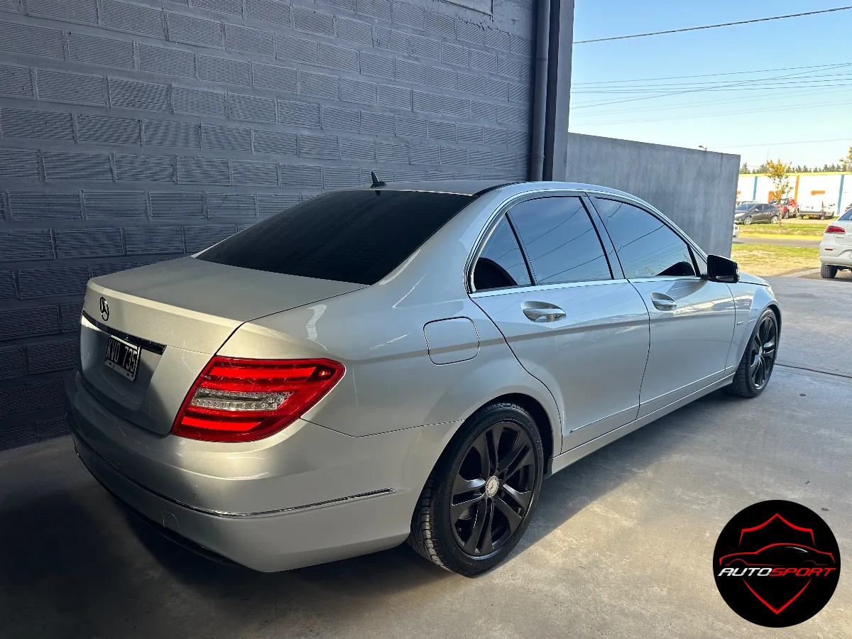 Mercedes benz C200 2012 — foto 3