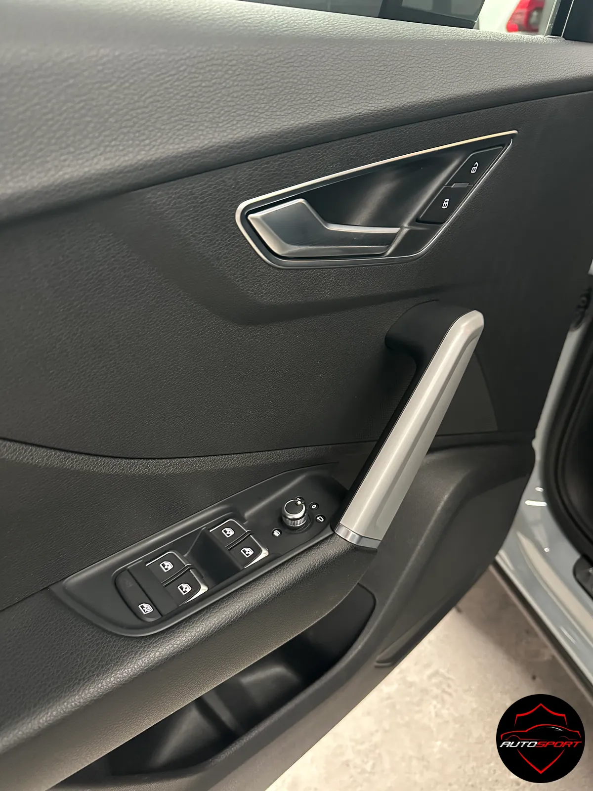 Audi Q2 2023 — foto 9