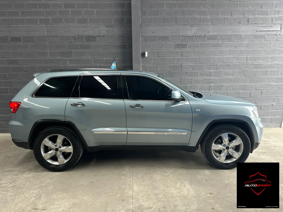 Jeep Grand cherokee 2013 — foto 2